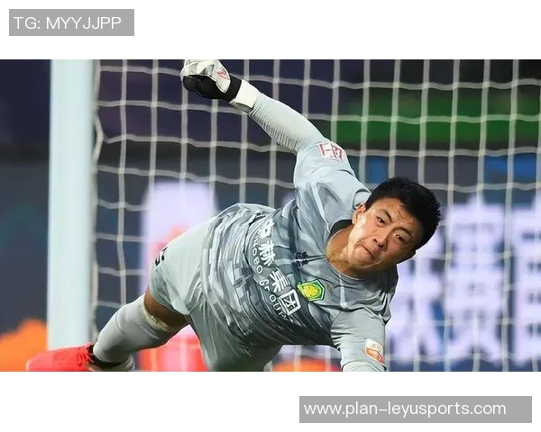 北京国安球队与业余球队激烈对抗展现足球魅力与竞技精神的精彩赛事